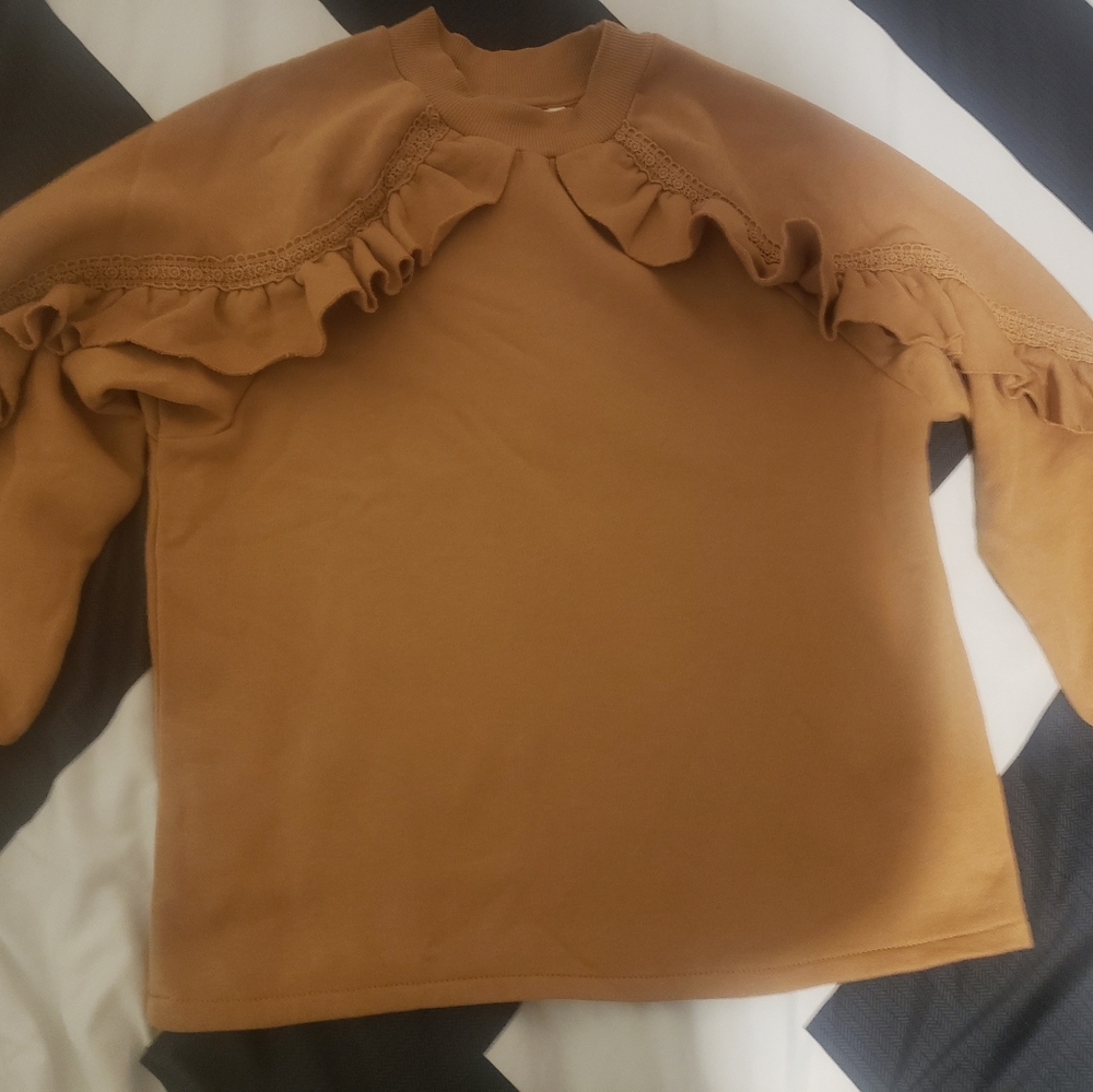 Tan sweatshirt